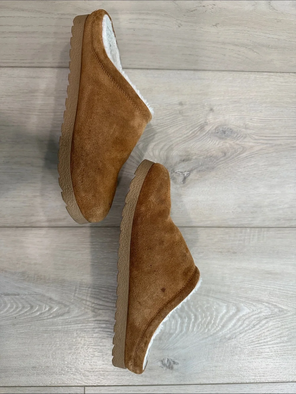 Alo Yoga Faux Shearling Suede Mule Slippers Brown Size 8 Cozy Comfort